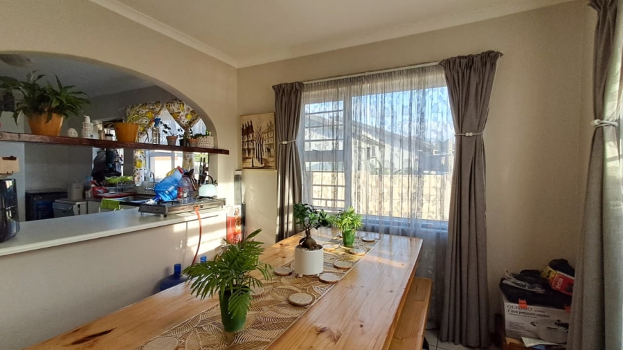 3 Bedroom Property for Sale in Zoo Park Western Cape